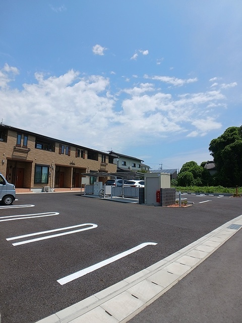 ラ　ヴィエ　ベルの駐車場