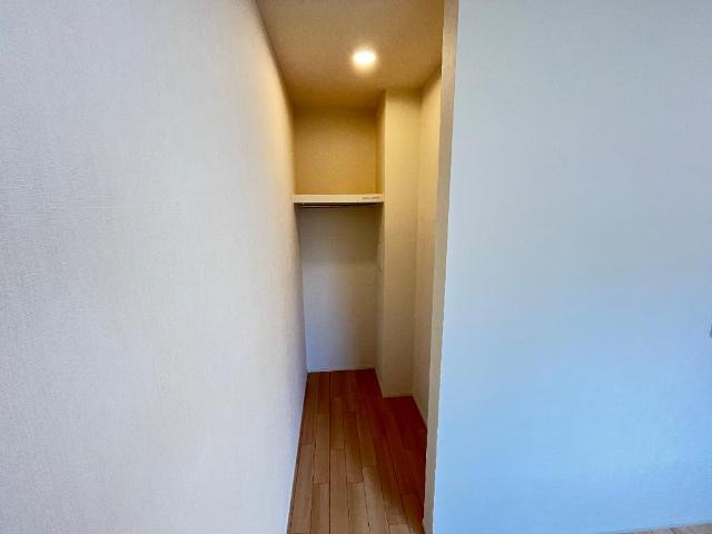 東森田2丁目新築アパートの収納|西側洋室収納（イメージ）
