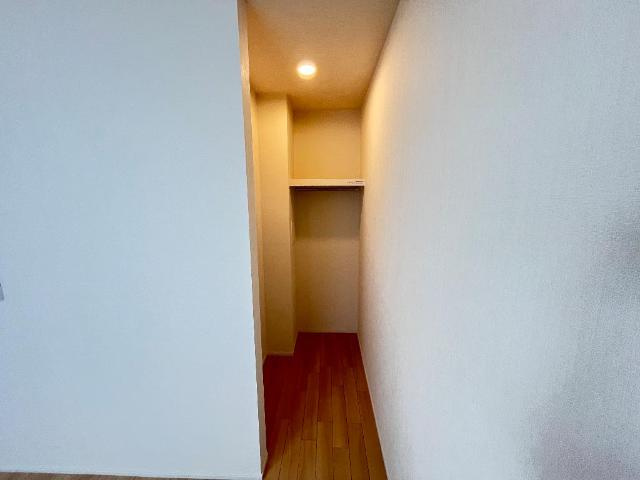 東森田2丁目新築アパートの収納|西側洋室収納（イメージ）