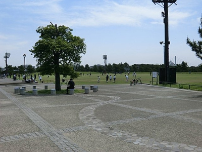 海の公園まで500m