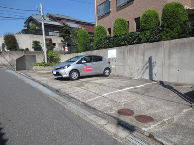 敷地内駐車場／要空確認