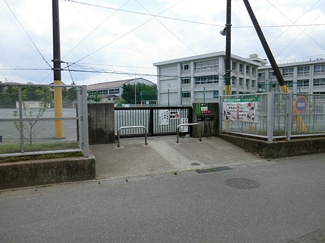横須賀市立野比小学校まで800ｍ