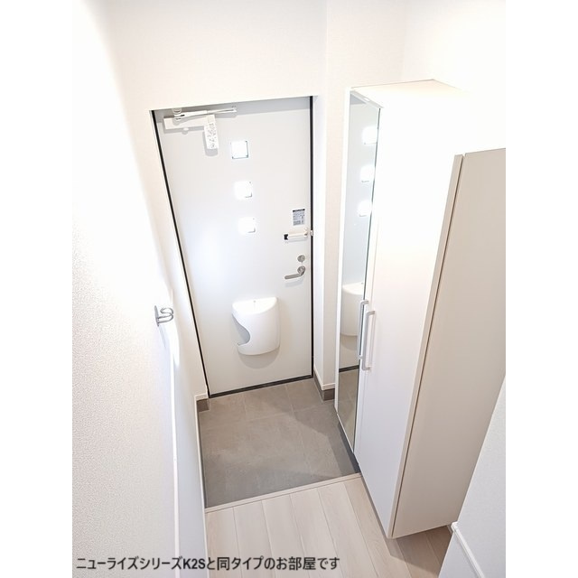 羽島郡笠松町米野のアパートの玄関