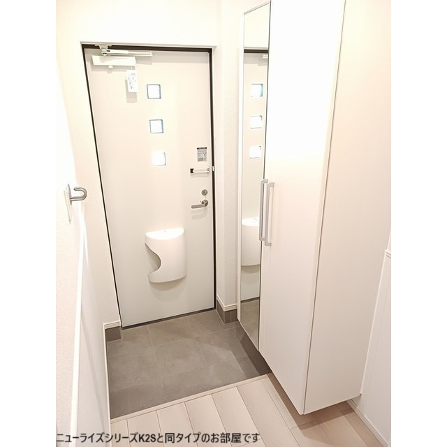 羽島郡笠松町米野のアパートの玄関