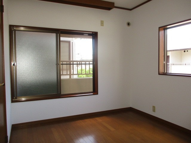 堺市美原区今井の一戸建ての寝室