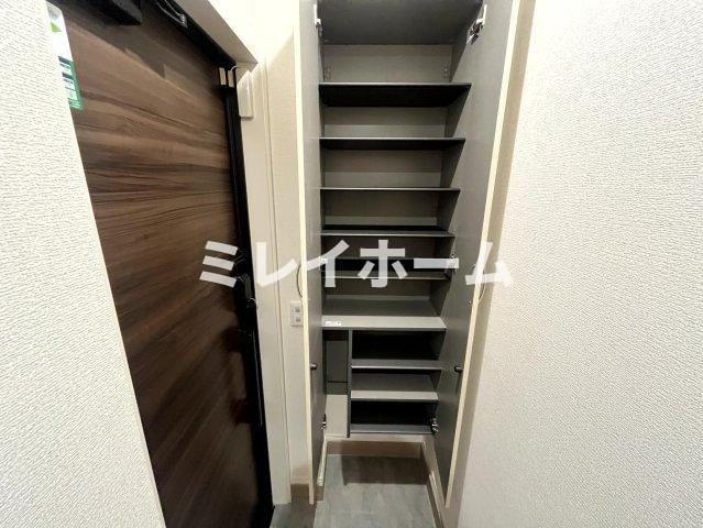 セレスティア下丸子の玄関