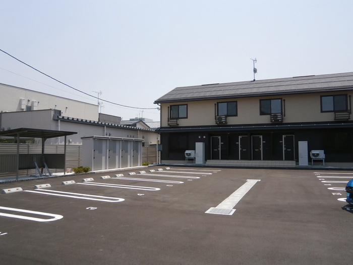 クレールヴィラ優 B棟の駐車場