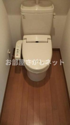 アーバイル池袋EASTのトイレ|※別室参考画像