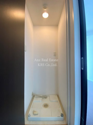 【設備】 | フォレステージュ西本町 | 洗濯パンは室内にあり、扉付きです！
