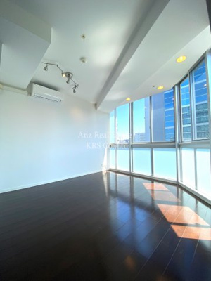 【居間・リビング】 | フォレステージュ西本町 | ダウンライトがお洒落です！