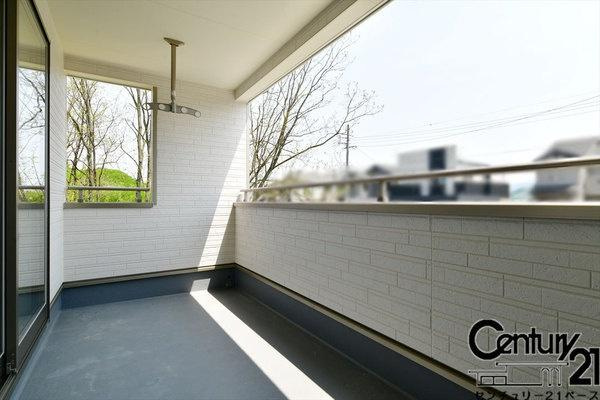 クレイドルガーデン旭ケ丘 ／新築一戸建の内観：施工例|■≪同仕様写真≫■日当たりのよいバルコニー！洗濯物もよく乾きます！■