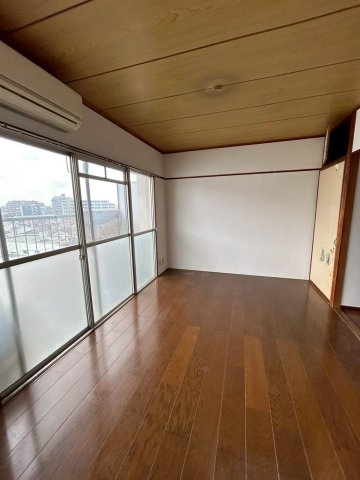【居間・リビング】 | 八尋ビル
