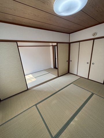 ハイツトマの和室