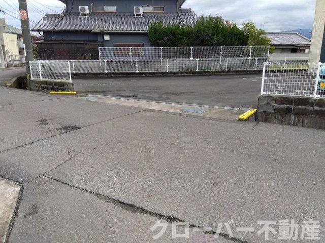 レオネクストグランデ　プリモの駐車場