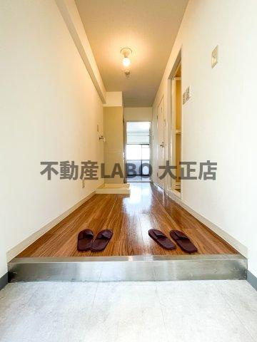 エクシード菅野の玄関