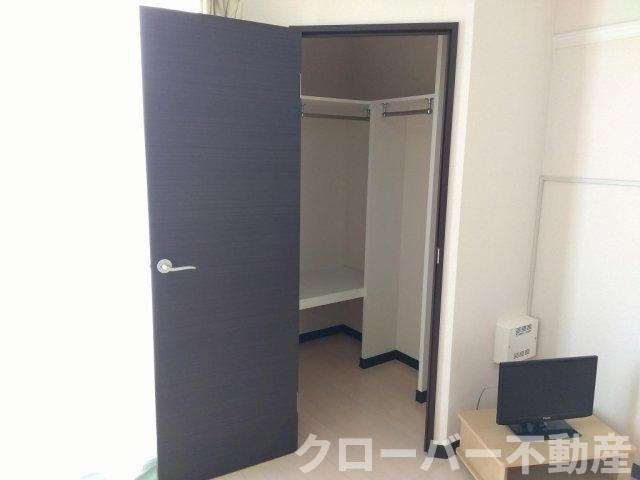 レオネクストソファレ　Ｆの収納