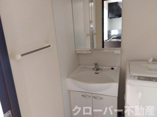 レオネクストソファレ　Ｆの洗面所
