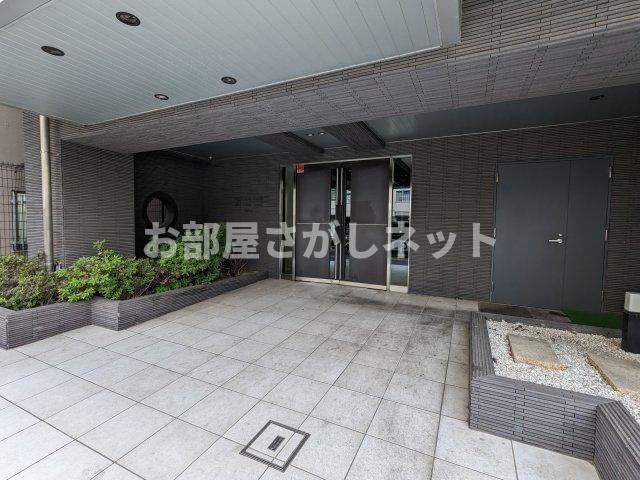 プレミアムキューブ東十条アリアのエントランス