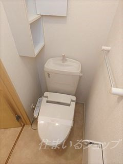 コンフルアンス　ＭⅡのトイレ|シャワートイレ・収納あり