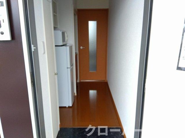 レオパレスデュ　エヴァンジイルの玄関