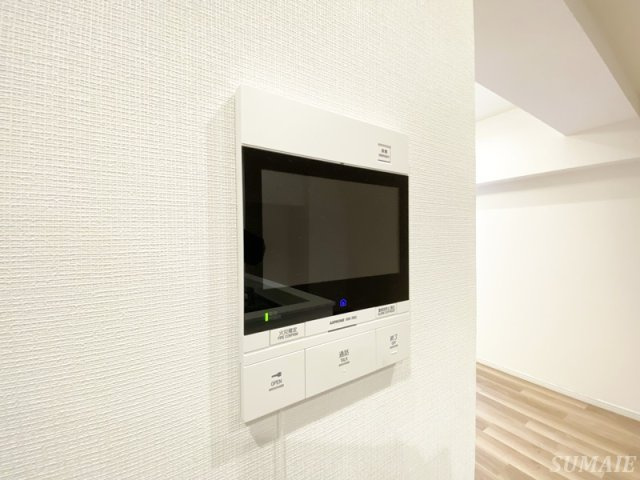 ドゥーエ東十条のセキュリティ|モニター付きインターホンです☆