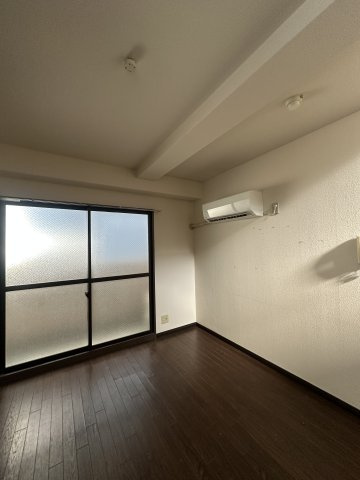 グローリー平尾の寝室