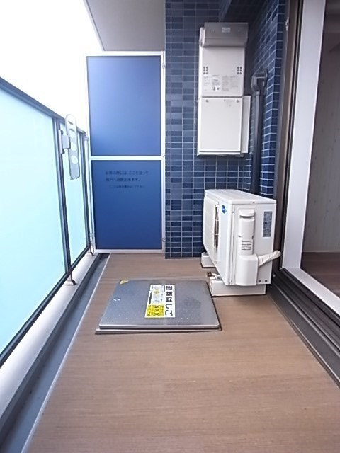 プレサンスTHE神戸のバルコニー