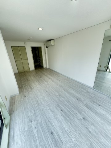 湊川サンシャインの寝室