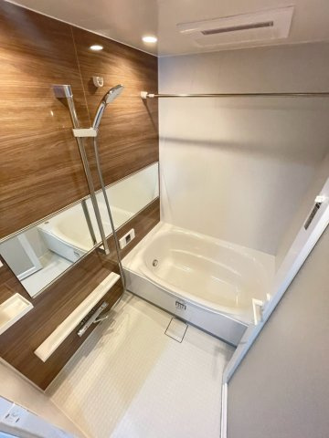 CREST西新 の浴室