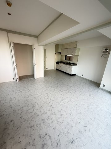 鯉川マンションの居間・リビング