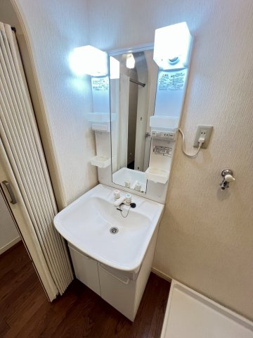 グリーンフォレスト西宮3の洗面所