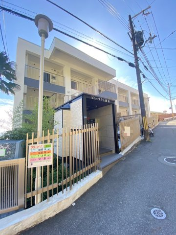 ビューテラス岡本の駐車場