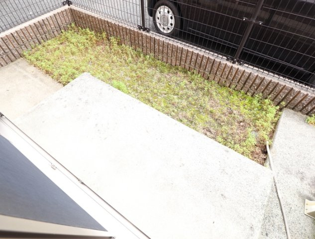ベルエポック　Ｂ棟の庭