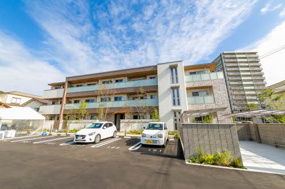 Ｅａｓｔ　Ｓｉｄｅ　Ｏｍａｃｈｉの画像
