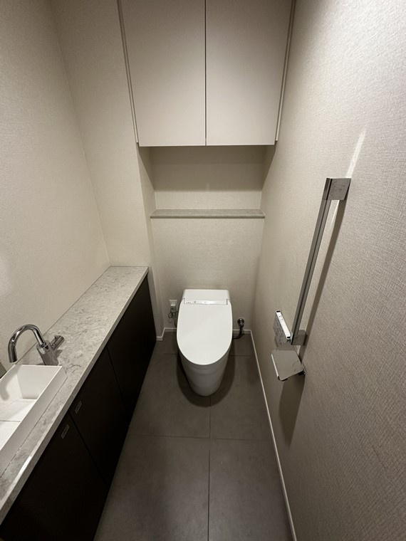 ウエリス市谷加賀町のトイレ|コンパクトで使いやすいトイレです