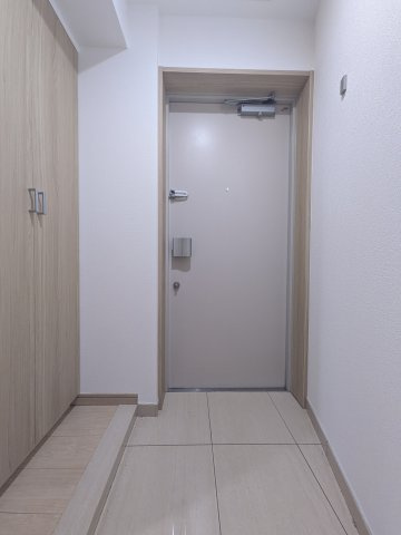 タスキリシェス大森の玄関|収納もある玄関です