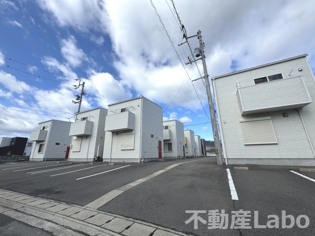 レインボータウン乾の駐車場