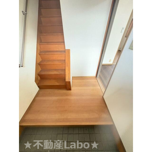 グリーンハイツ光風台の玄関