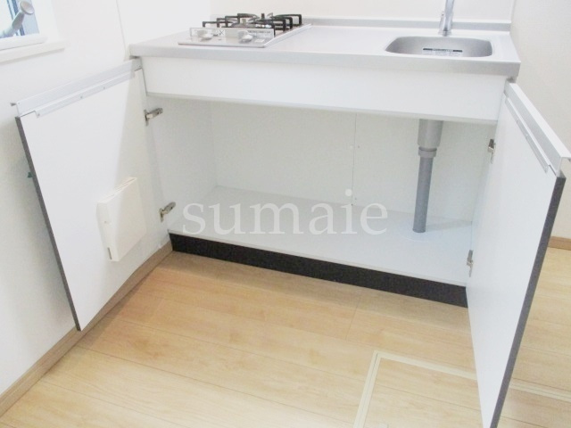 ヴィレッタ岩淵のキッチン|キッチン下部の収納です☆