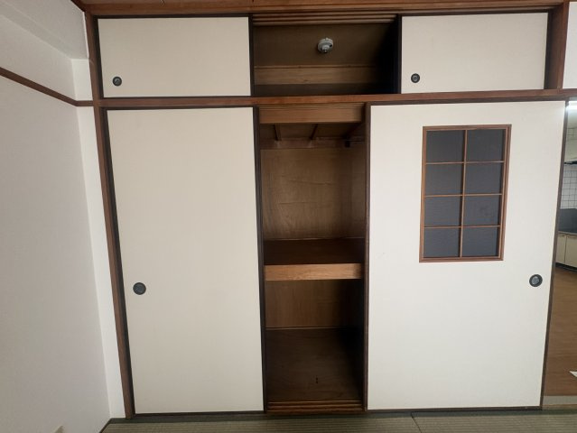入江マンションの収納