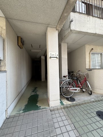 ハイツ北之町C棟のロビー