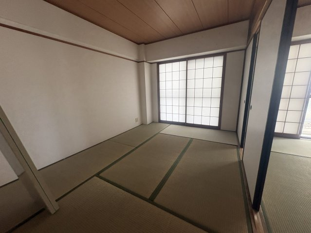 入江マンションの和室