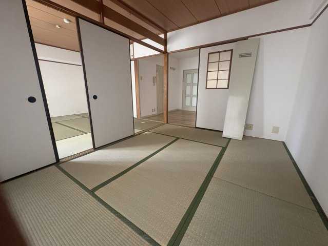 入江マンションの和室