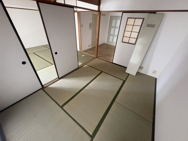 入江マンションの和室