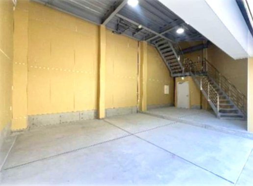 和ビル（ヤマトビル）の内装
