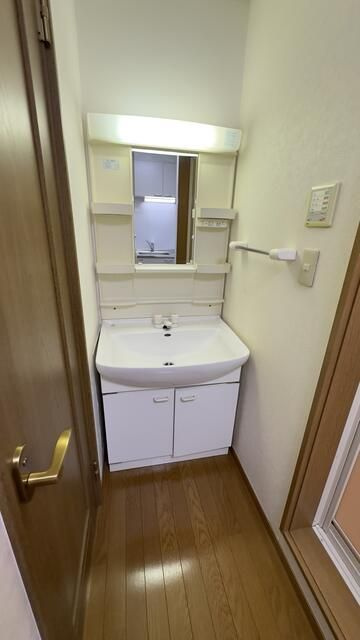 ミュウ壱番館 の洗面所