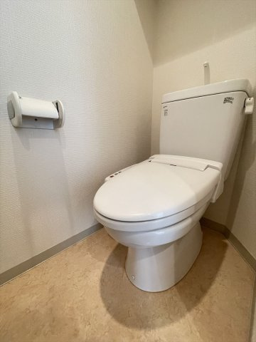 グラントゥルース東向島のトイレ|ゆったりとした空間のトイレです