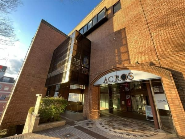 多摩市諏訪２丁目の店舗事務所の外観パース