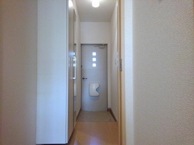 【玄関】 | ストーンクローネ