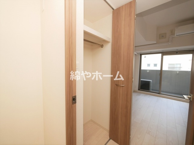 プレサンス難波ヴィータの収納|大きなものも収納できそうです